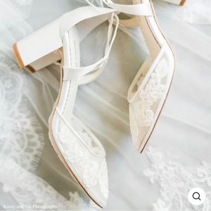 Abigail Ivory Floral Block Heels - NEW in Dust Bag